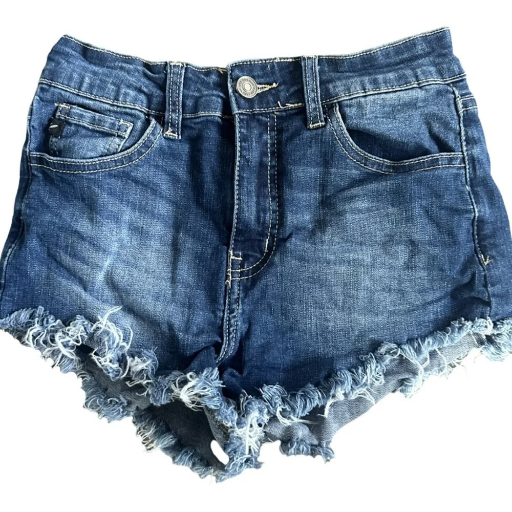 KanCan Distressed Raw Hem Short Shorts 5/26
